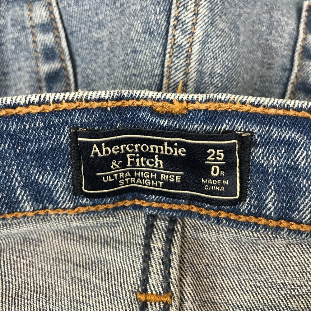 Women's Abercrombie Jeans Ultra Highrise Straight, Size 25-0